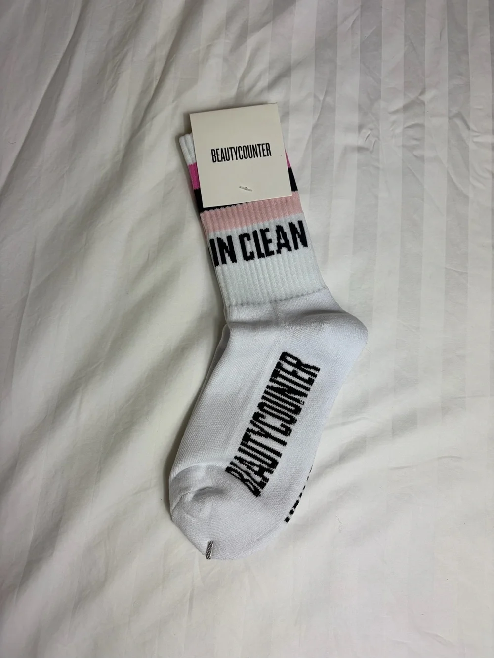 NWT beauty counter leaders in clean thick white crew socks size M